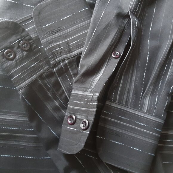 ⚡️BUY 3 for $55⚡️ MEXX SZ M Men's Black & White Striped Button Up Dress Shirt - Picture 3 of 14